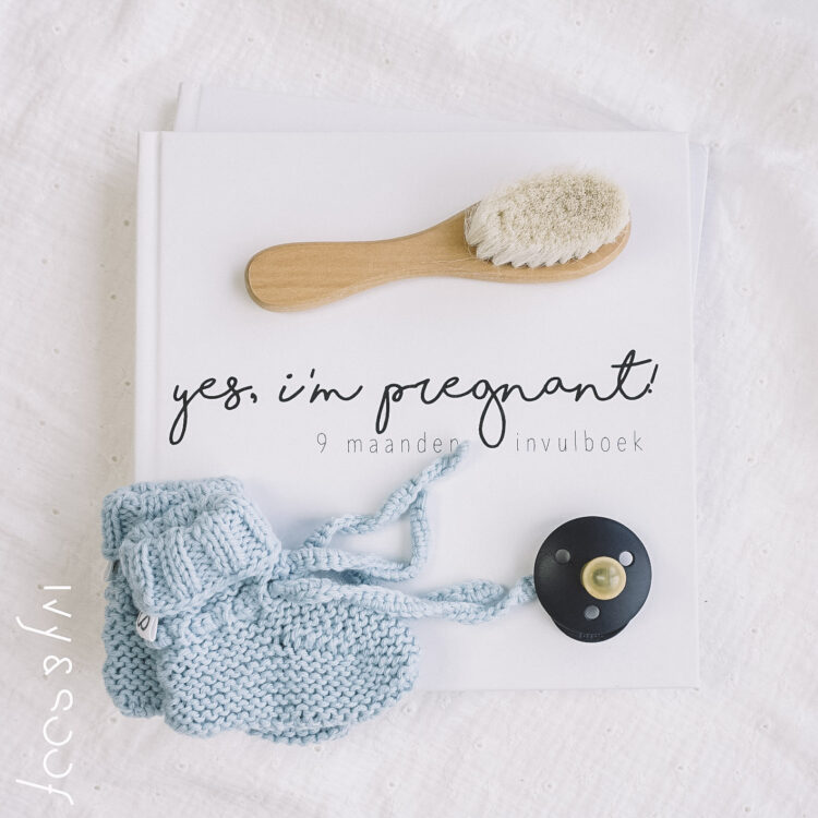 baby kleertjes gebreide slofjes die niet uit gaan