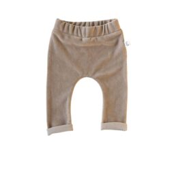 Baby Broekje Velours Taupe - Babykleding - Geboortepakje - Ivy and Soof