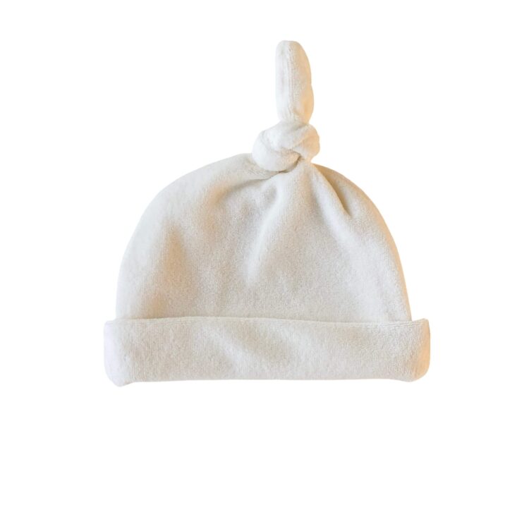 Baby Mutsje Velours Ecru - Mutsje Newborn - Babykleding - Geboortepakje - Ivy and Soof