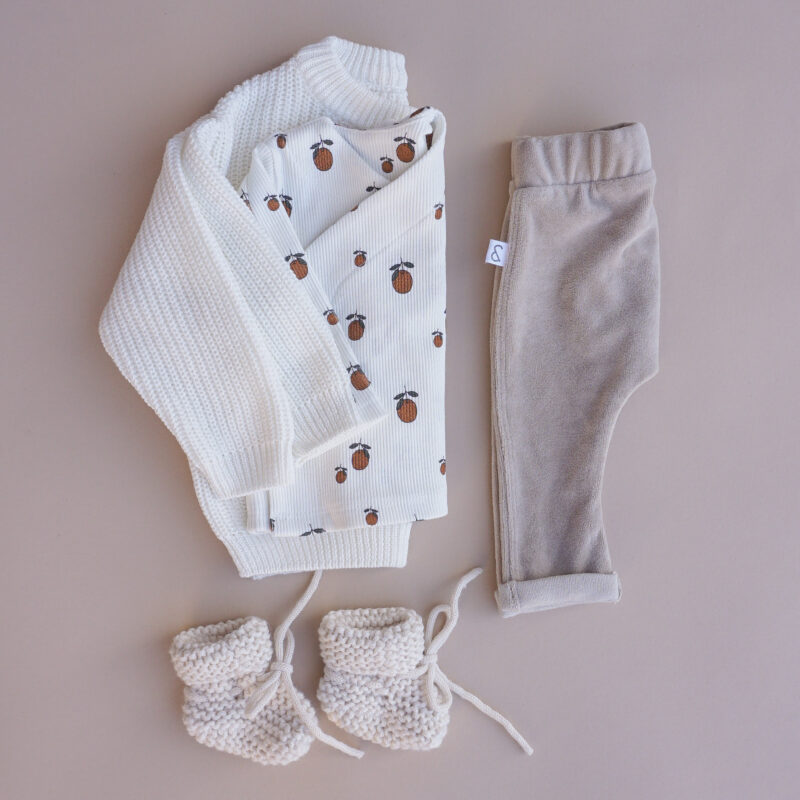 Op zoek naar babykleding of een geboortepakje? Ontdek de baby kleding van Ivy and Soof.