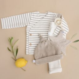 Babykleding | Mutsje | Babykleding velours | Mutsje Geboortepakje | Ivy and Soof