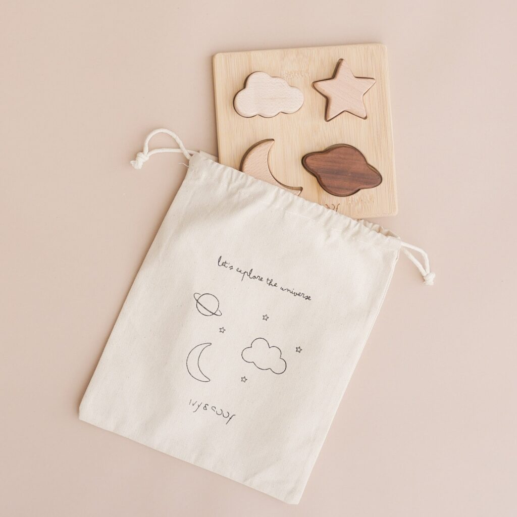 Sinterklaas Cadeautip | Sinterklaas cadeau voor kindje onder 1 jaar | Ivy and Soof | Houten speelgoed | Houten babypuzzel | Houten puzzel