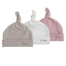 Babymutsje personaliseren met naam - Babykleding met naam - Mutsje Newborn - Baby Muts - Ivy and Soof