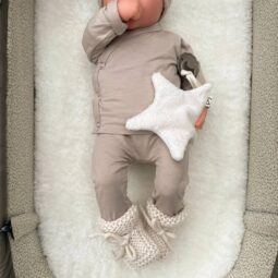 Babykleding taupe - Prematuur kleertjes - Geboortepakje - Ivy and Soof
