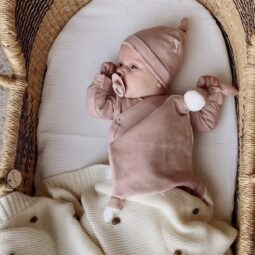 Geboorte setje prematuur | Geboortepakje newborn Roze | Mutsje met naam personaliseren | Ivy and Soof