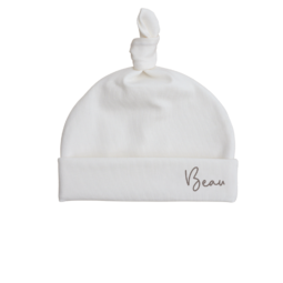 Mutsje met naam ecru | Geboortemutsje | Geboortepakje met mutsje | Newborn mutsje personaliseren baby | Ivy and Soof