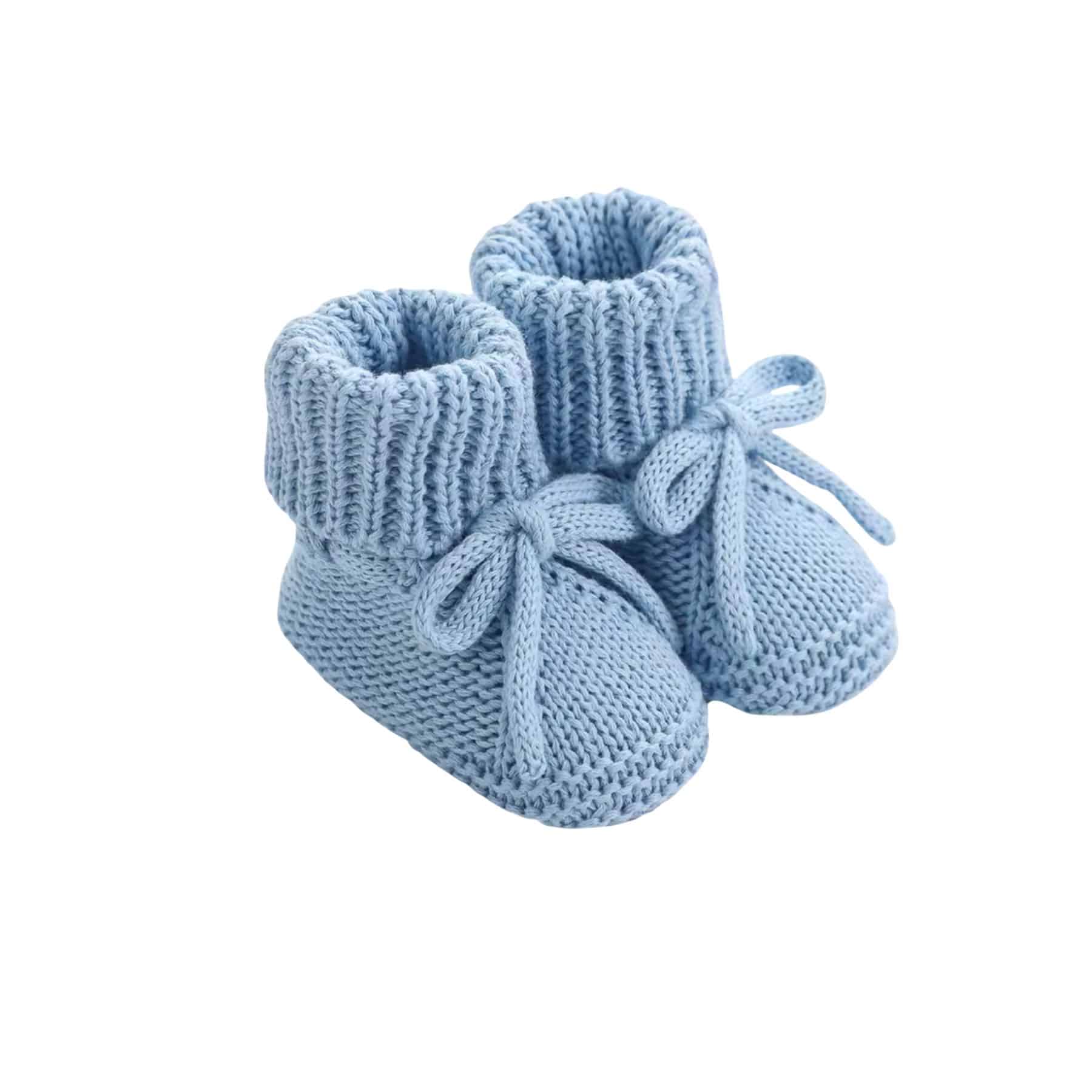 Gebreide babyslofjes baby blauw - prematuur slofjes blue kleur - Ivy and Soof