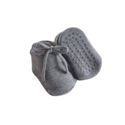 Gebreide baby sokjes grijs anti-slip - Ivy and Soof